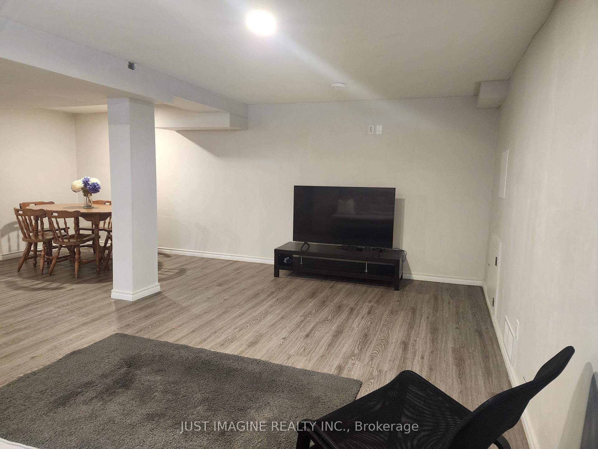 Photo 6 of Unit B, 895 Chapman Boulevard, Ottawa, Elmvale Acres — HOMEH
