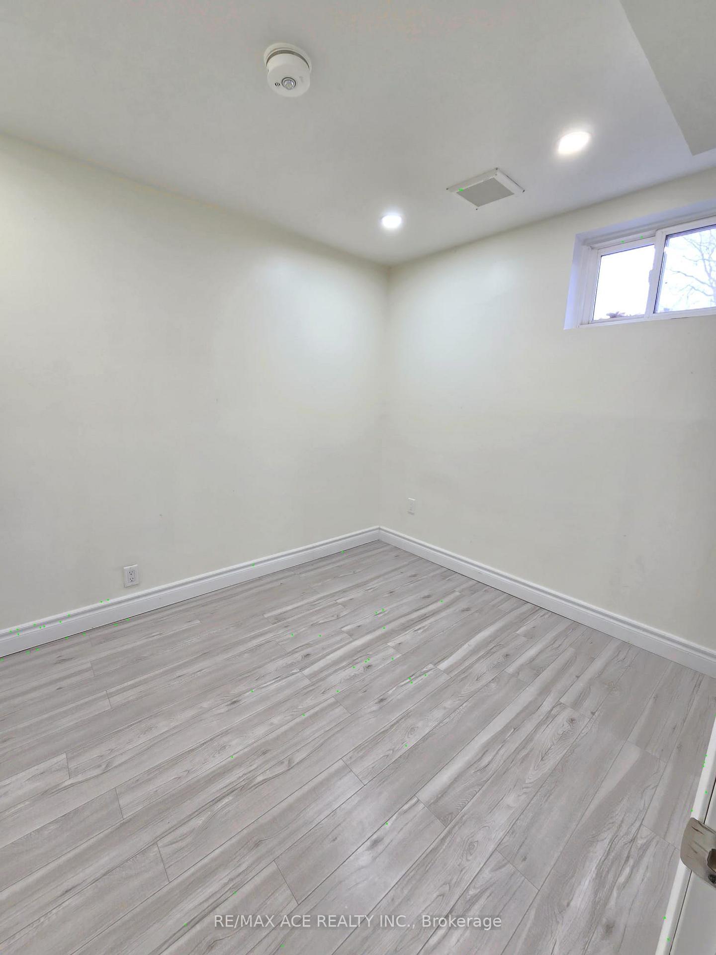 Photo 18 of Unit Bsmt, 66 Kings Crescent, Ajax, South East — HOMEH
