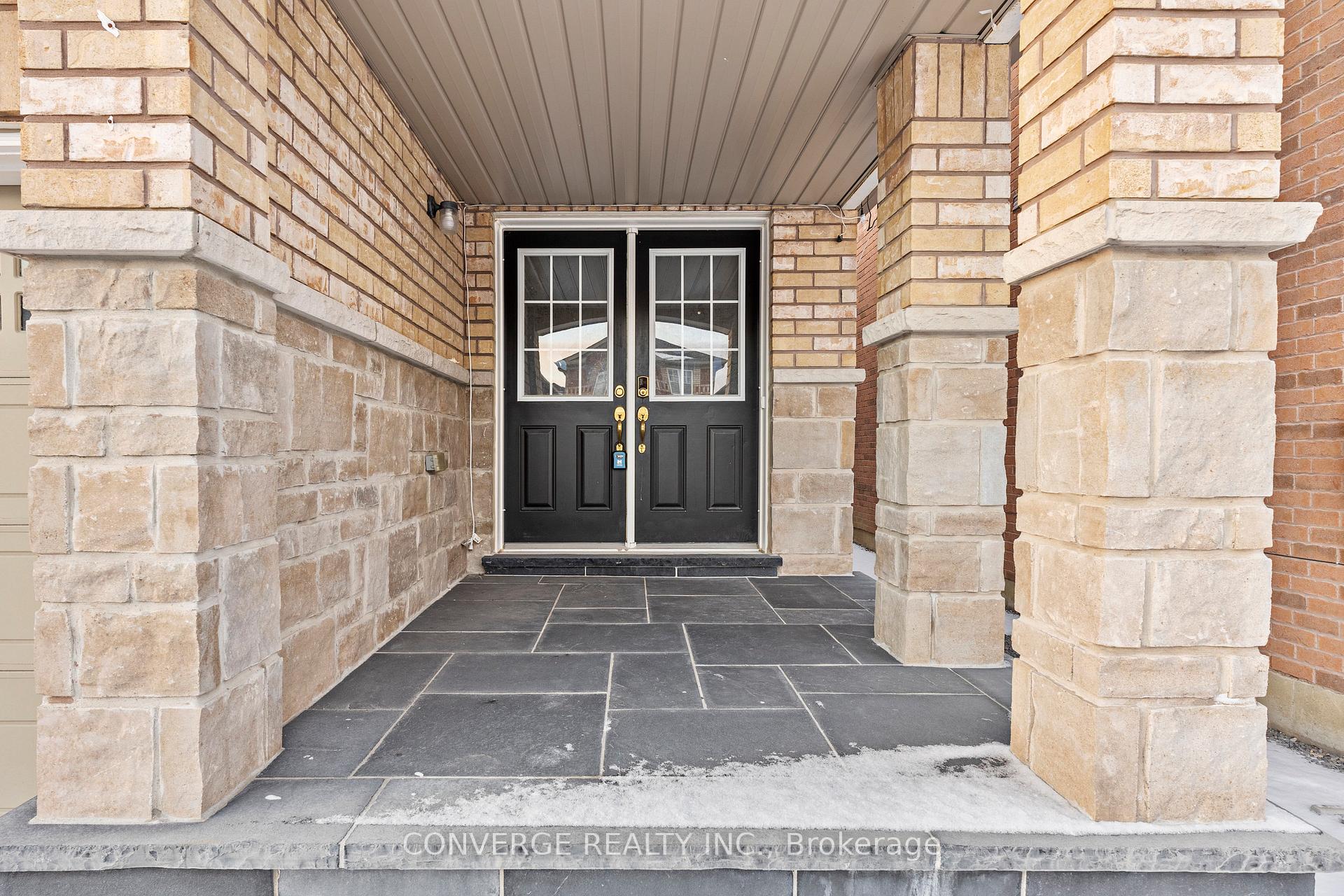 Photo 3 of 109 Cookview Drive, Brampton, Sandringham-Wellington — HOMEH