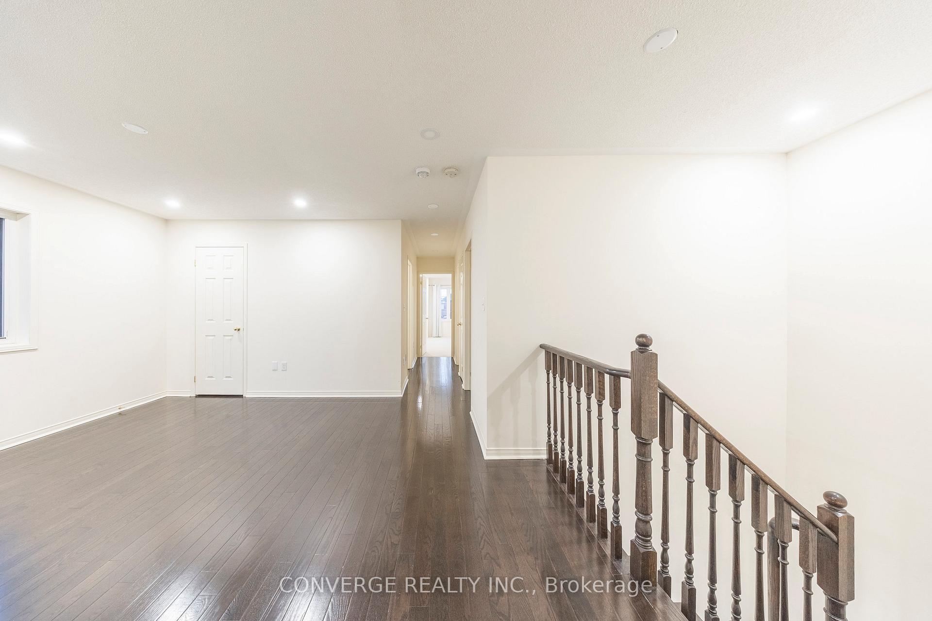 Photo 14 of 109 Cookview Drive, Brampton, Sandringham-Wellington — HOMEH