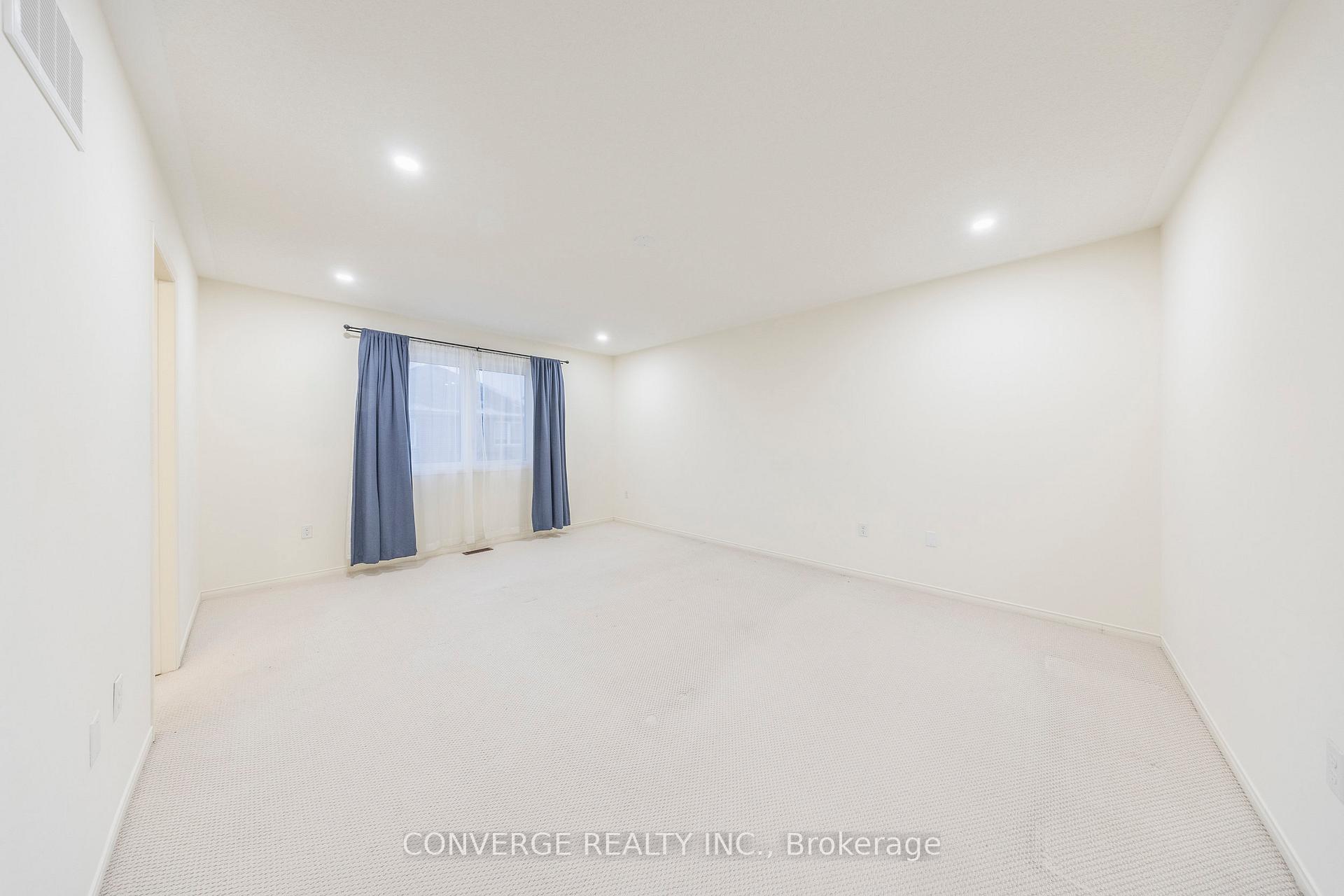 Photo 16 of 109 Cookview Drive, Brampton, Sandringham-Wellington — HOMEH