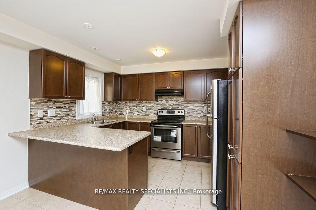 Photo 5 of 78 Agricola Road, Brampton, Northwest Brampton — HOMEH