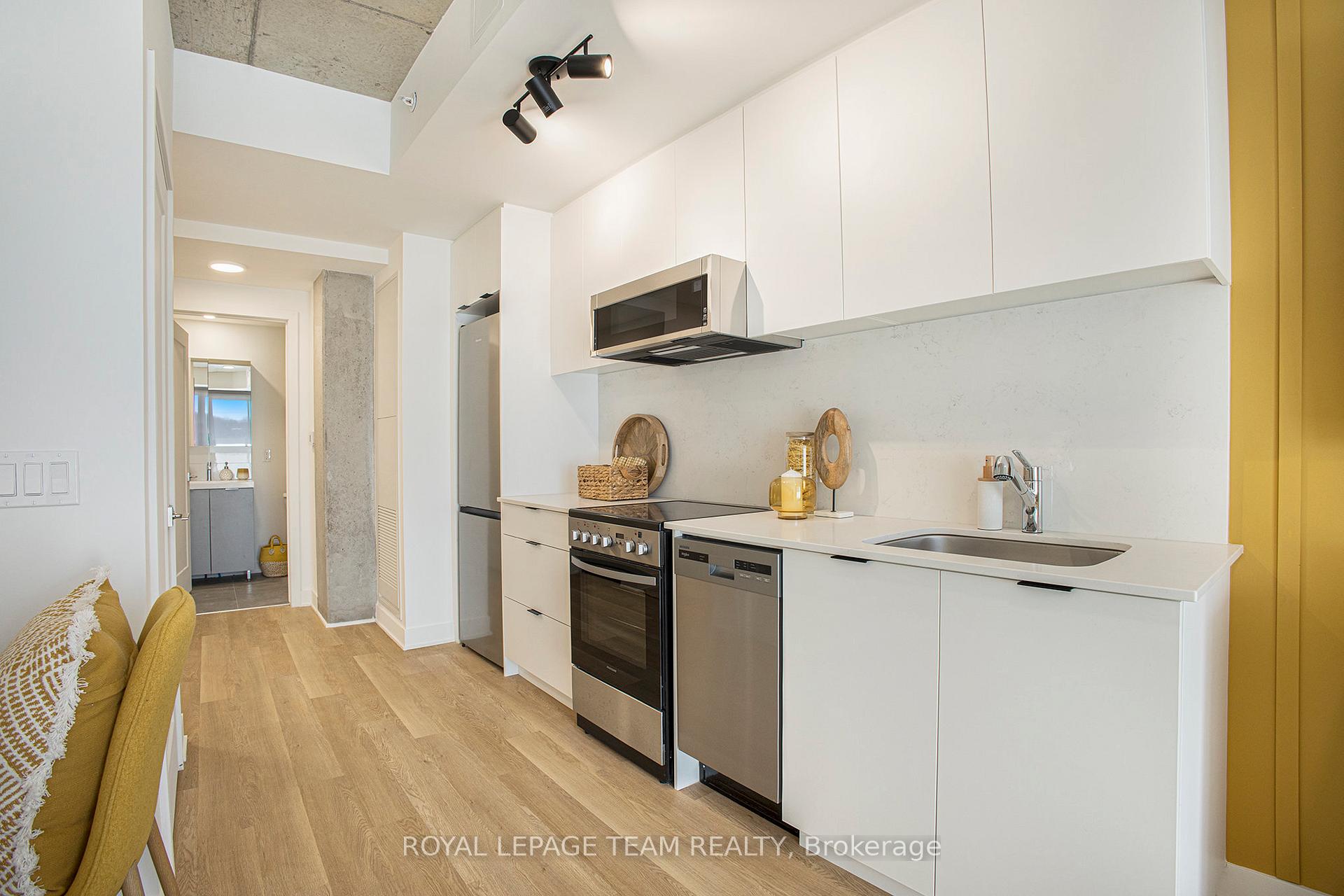 Photo 13 of Unit B604, 1655 Carling Avenue, Ottawa, Laurentianview — HOMEH