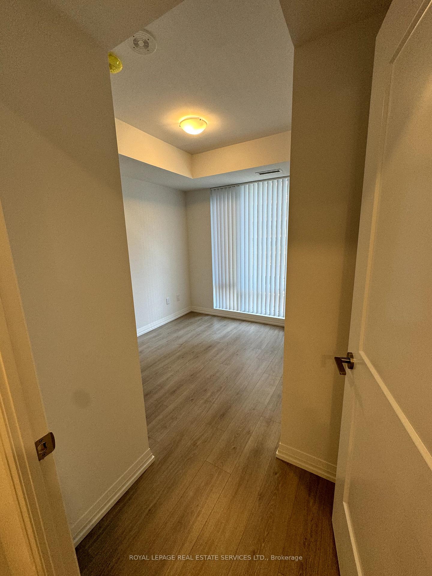 Photo 8 of Unit 1009, 8 Widmer Street, Toronto, Waterfront Communities — HOMEH
