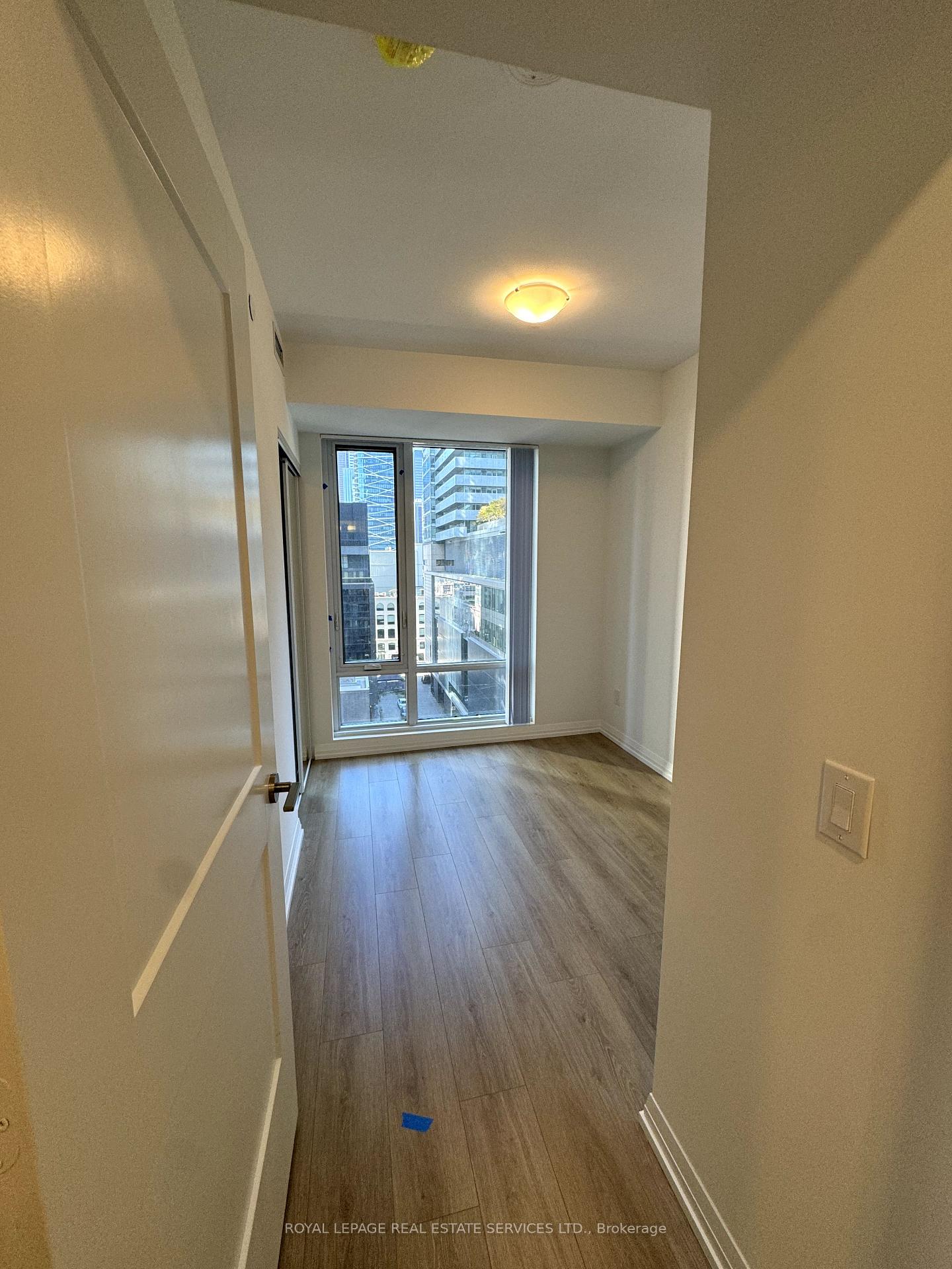 Photo 14 of Unit 1009, 8 Widmer Street, Toronto, Waterfront Communities — HOMEH