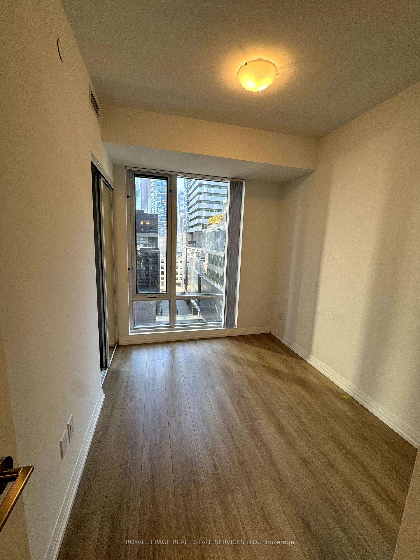 Photo 25 of Unit 1009, 8 Widmer Street, Toronto, Waterfront Communities — HOMEH