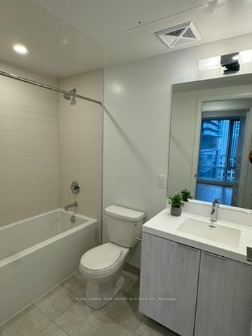 Photo 13 of Unit 1009, 8 Widmer Street, Toronto, Waterfront Communities — HOMEH