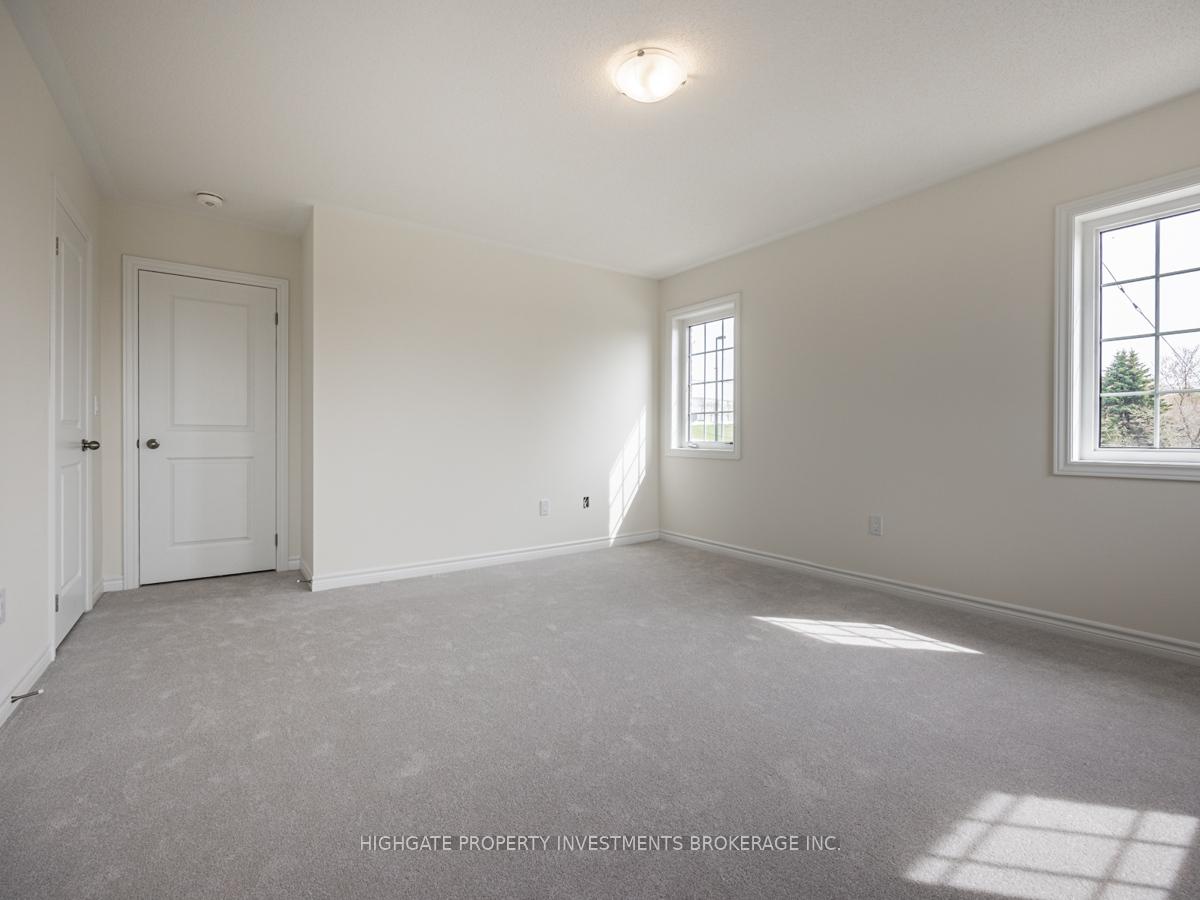 Photo 19 of 1 Jack Potts Way, Clarington, Courtice — HOMEH