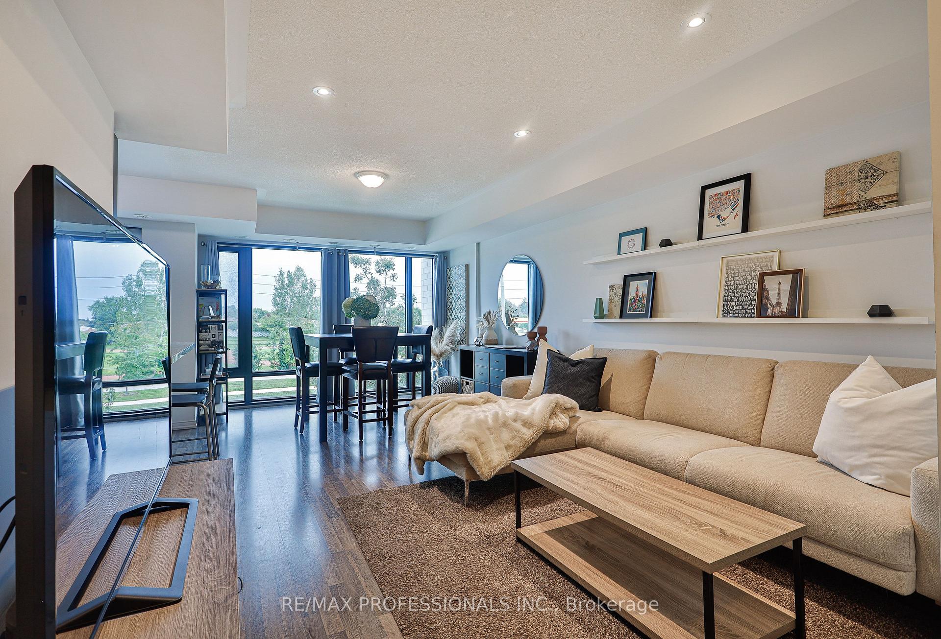 Photo 2 of Unit 515, 142 Widdicombe Hill Boulevard, Etobicoke, Willowridge-Martingrove-Richview — HOMEH