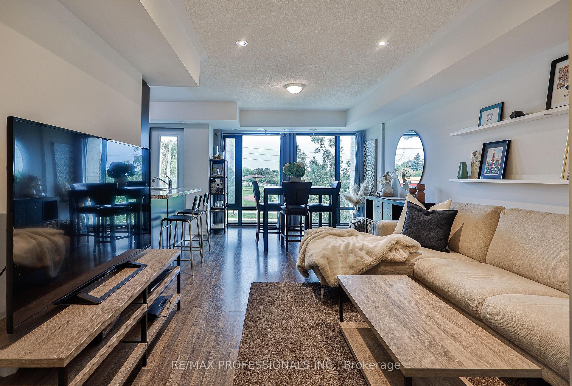 Photo 4 of Unit 515, 142 Widdicombe Hill Boulevard, Etobicoke, Willowridge-Martingrove-Richview — HOMEH