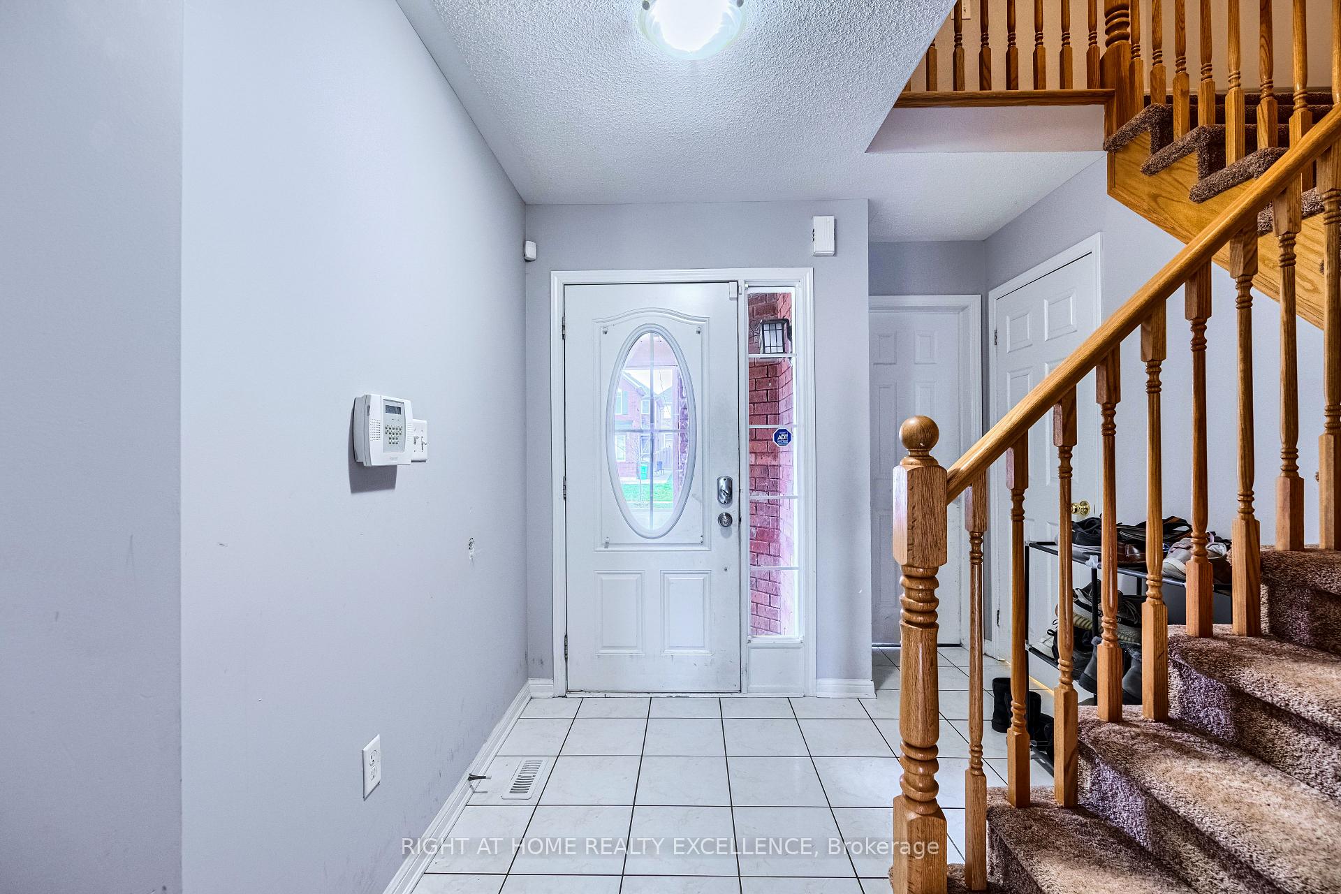 Photo 24 of 20 Caliper Road, Brampton, Bram West — HOMEH