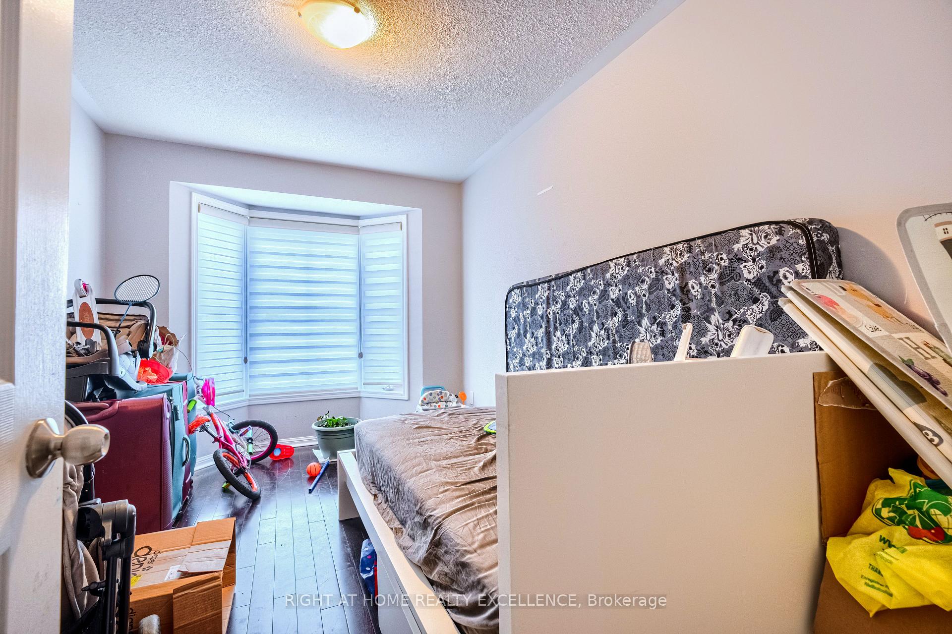 Photo 17 of 20 Caliper Road, Brampton, Bram West — HOMEH
