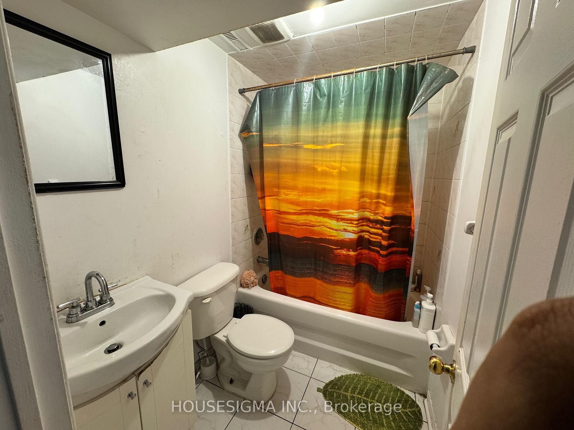 Photo 6 of Unit , Lower, 25 Mannel Crescent, Brampton, Fletcher's West — HOMEH