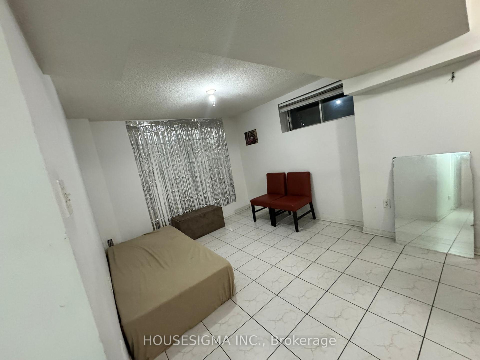 Photo 9 of Unit , Lower, 25 Mannel Crescent, Brampton, Fletcher's West — HOMEH
