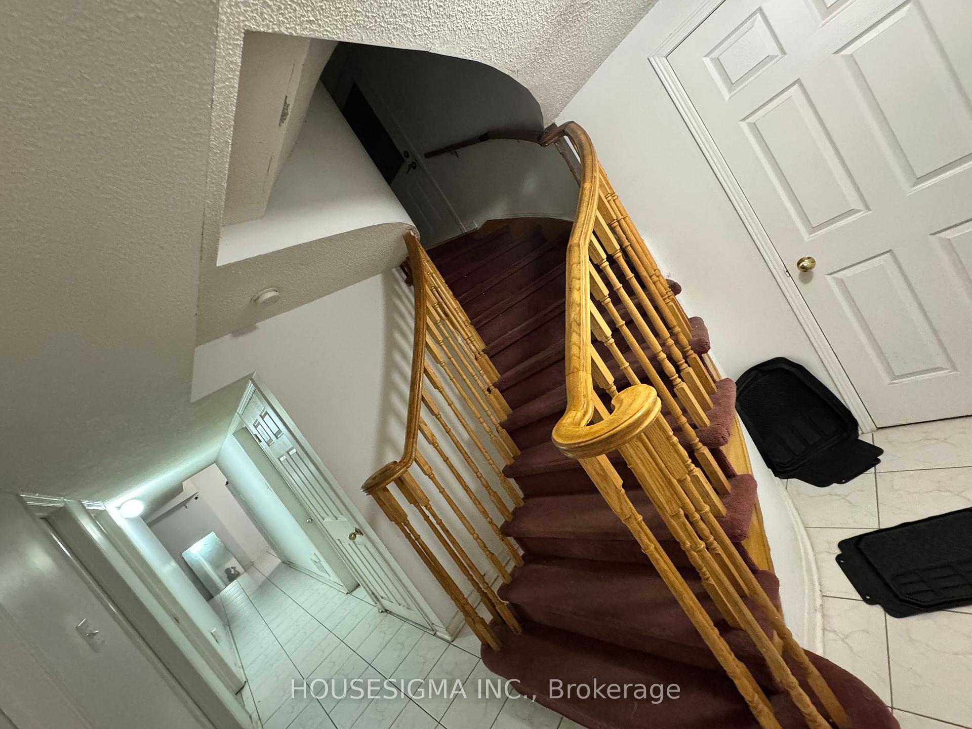 Photo 11 of Unit , Lower, 25 Mannel Crescent, Brampton, Fletcher's West — HOMEH