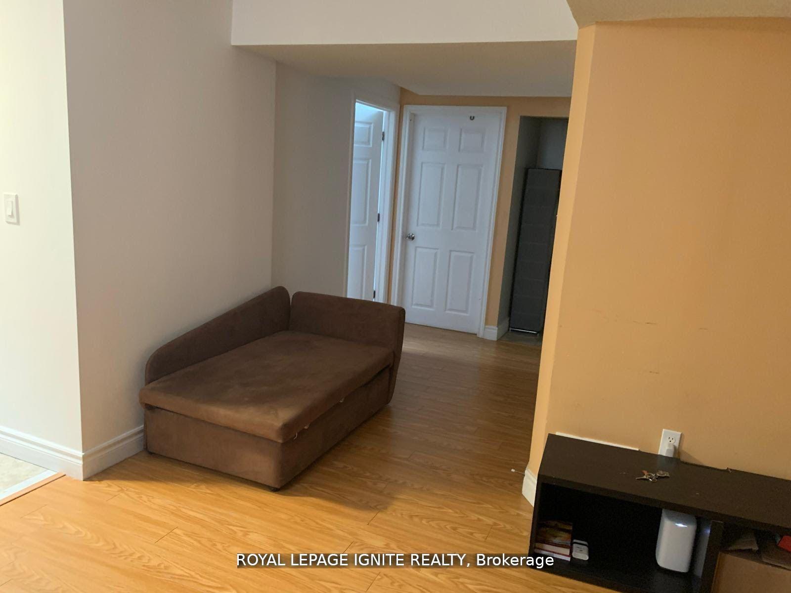 Photo 2 of Unit Bsmt, 7 Outlook Avenue, Brampton, Bram West — HOMEH