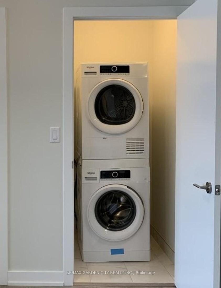 Photo 6 of Unit 216, 600 North Service Road, Hamilton, Lakeshore — HOMEH