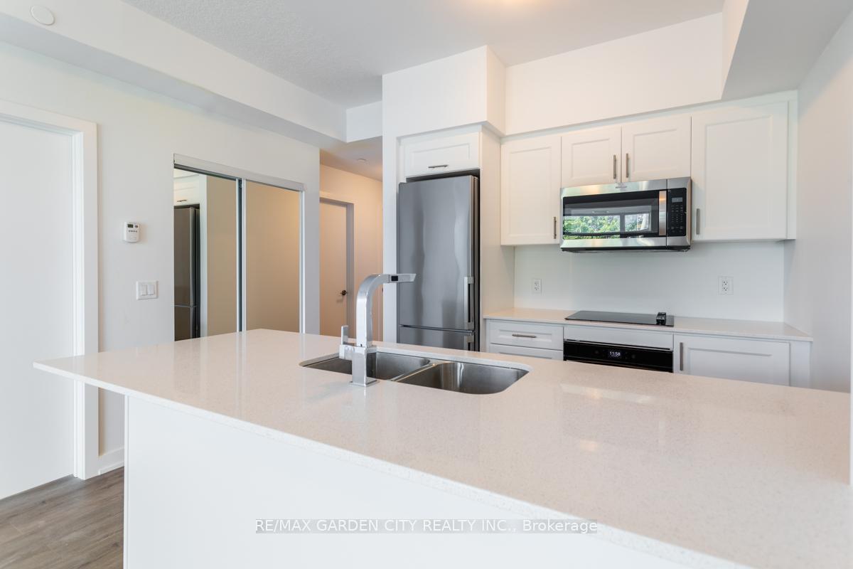 Photo 12 of Unit 216, 600 North Service Road, Hamilton, Lakeshore — HOMEH