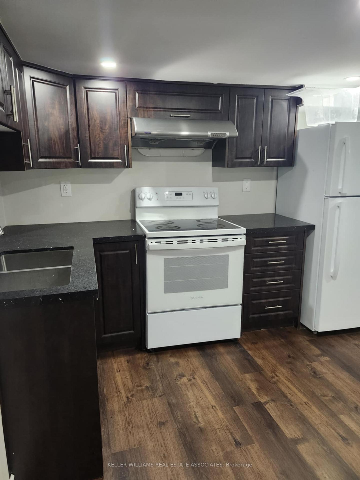Photo 3 of Unit Lower, 5 Stanwell Drive, Brampton, Heart Lake West — HOMEH