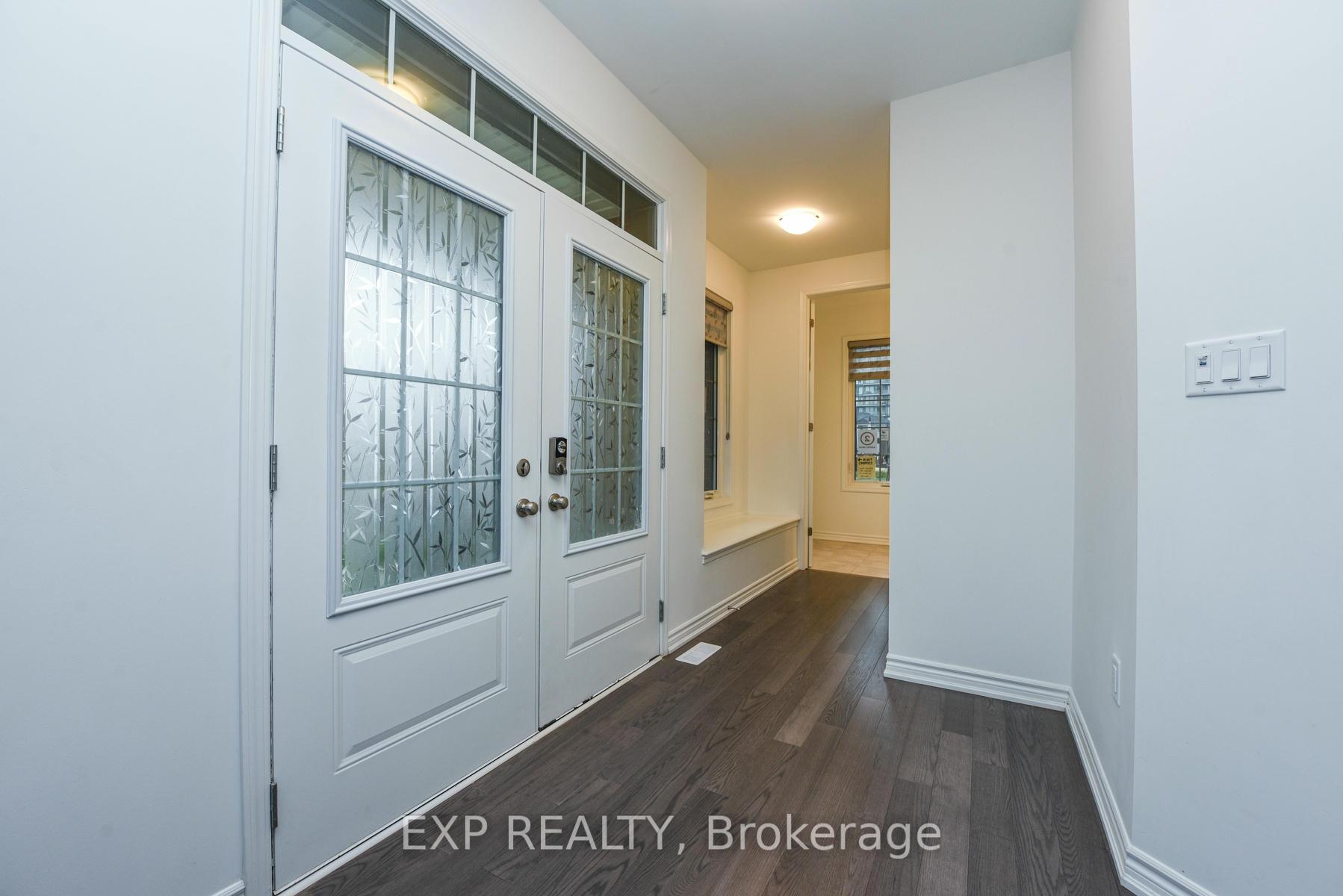 Photo 5 of 2 Keppel Circle, Brampton, Northwest Brampton — HOMEH