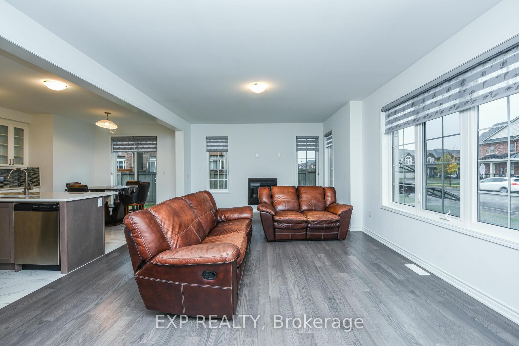 Photo 18 of 2 Keppel Circle, Brampton, Northwest Brampton — HOMEH