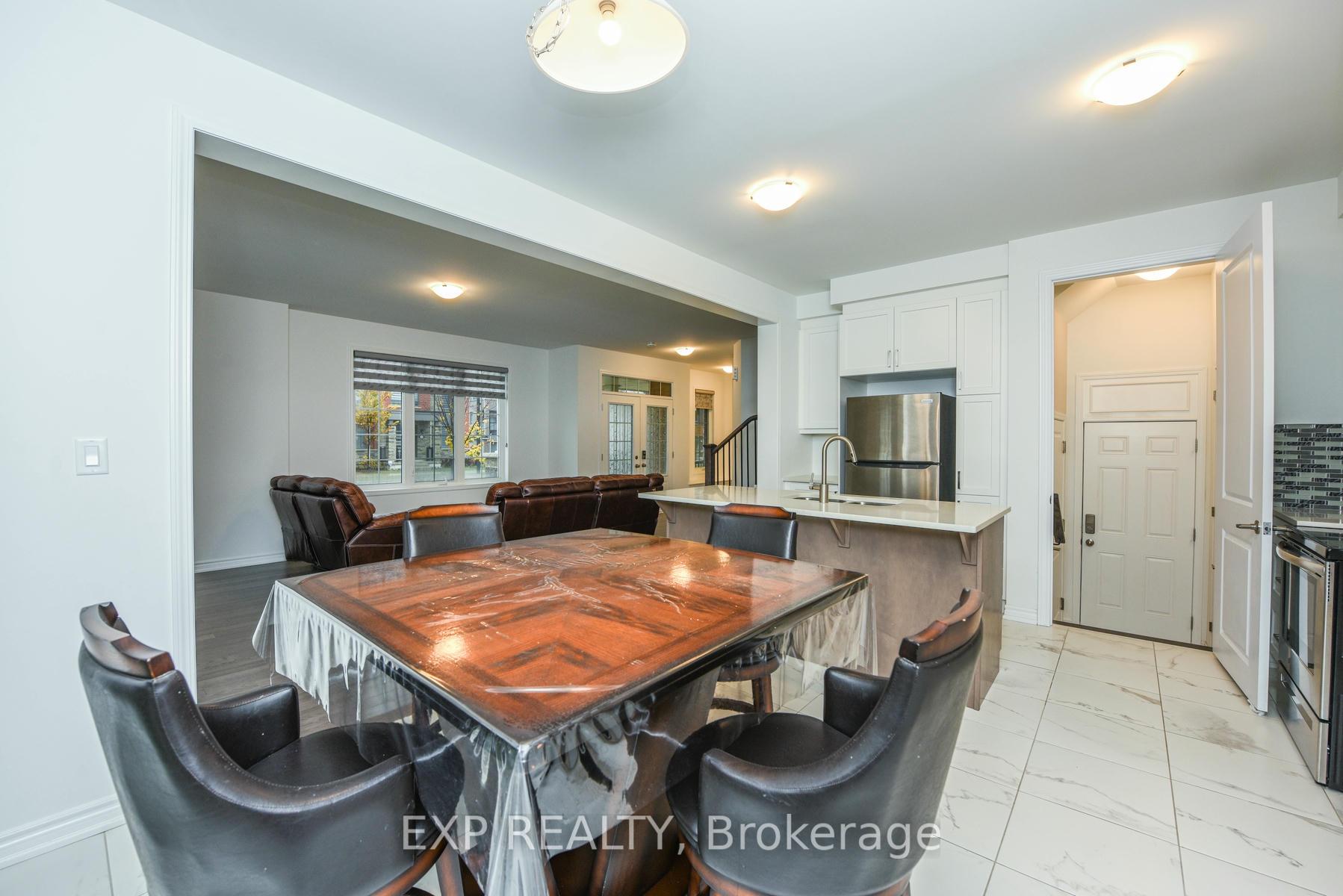 Photo 23 of 2 Keppel Circle, Brampton, Northwest Brampton — HOMEH