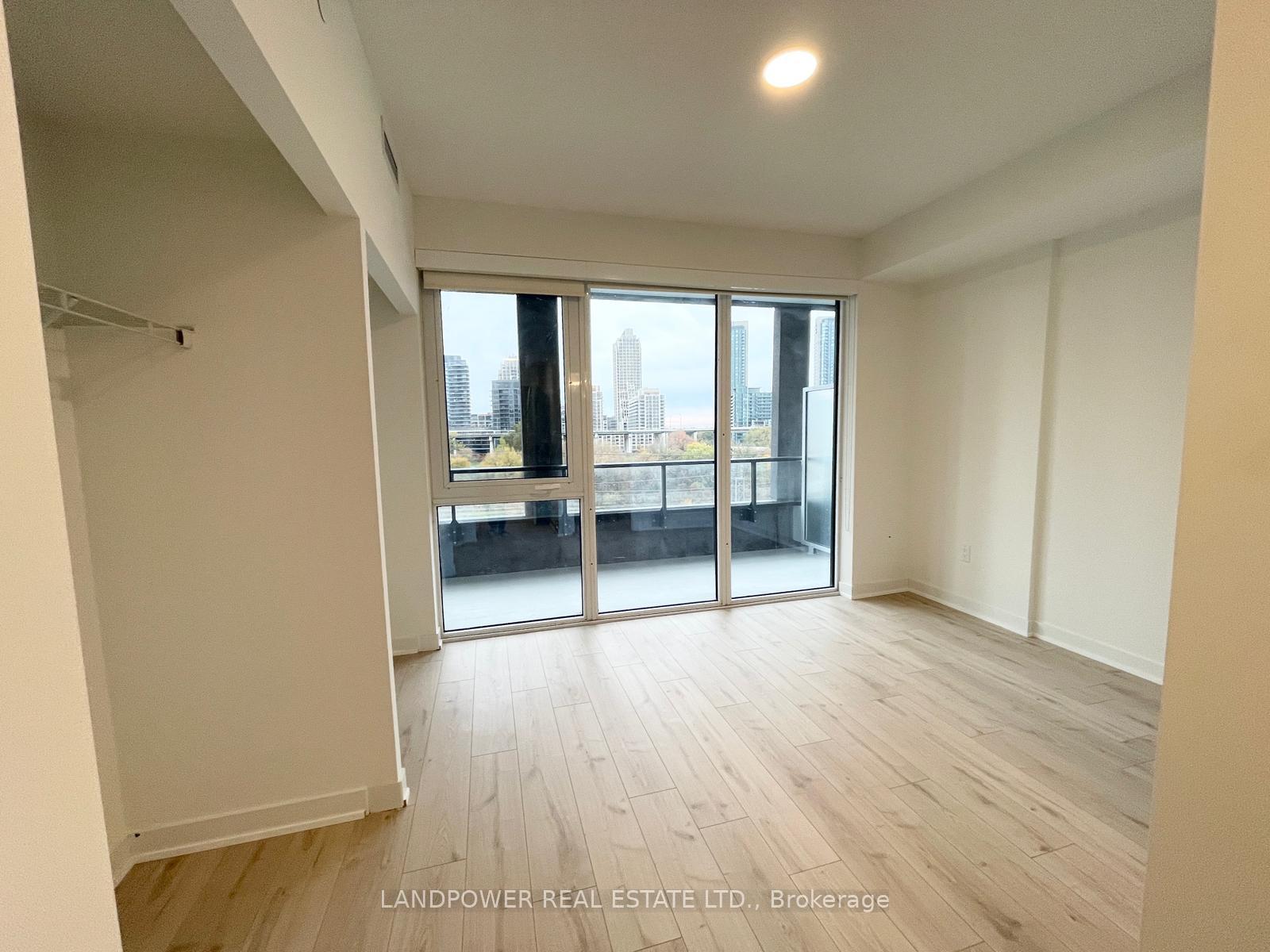 Photo 4 of Unit 413, 9 Tecumseth Street, Toronto, Niagara — HOMEH