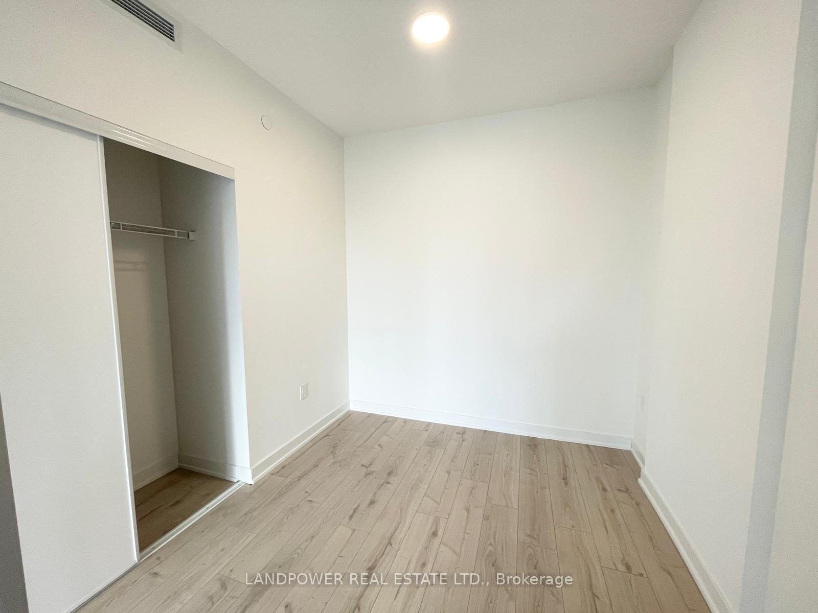 Photo 5 of Unit 413, 9 Tecumseth Street, Toronto, Niagara — HOMEH