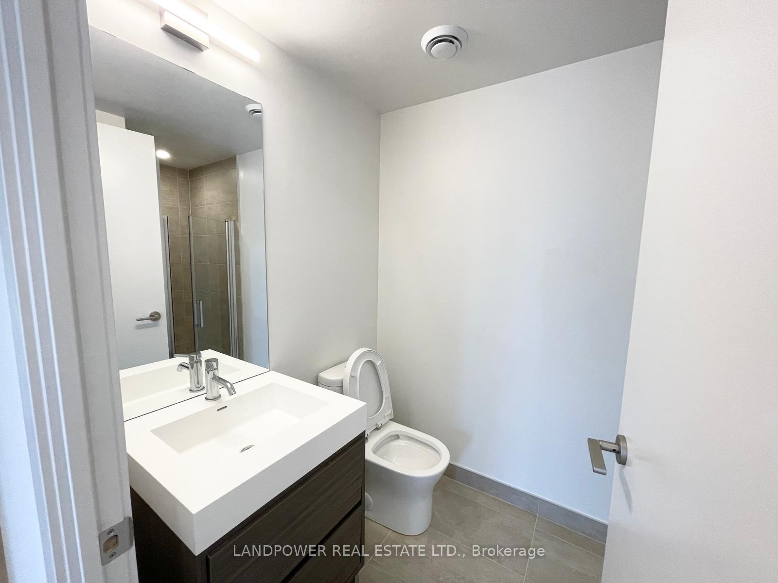 Photo 7 of Unit 413, 9 Tecumseth Street, Toronto, Niagara — HOMEH