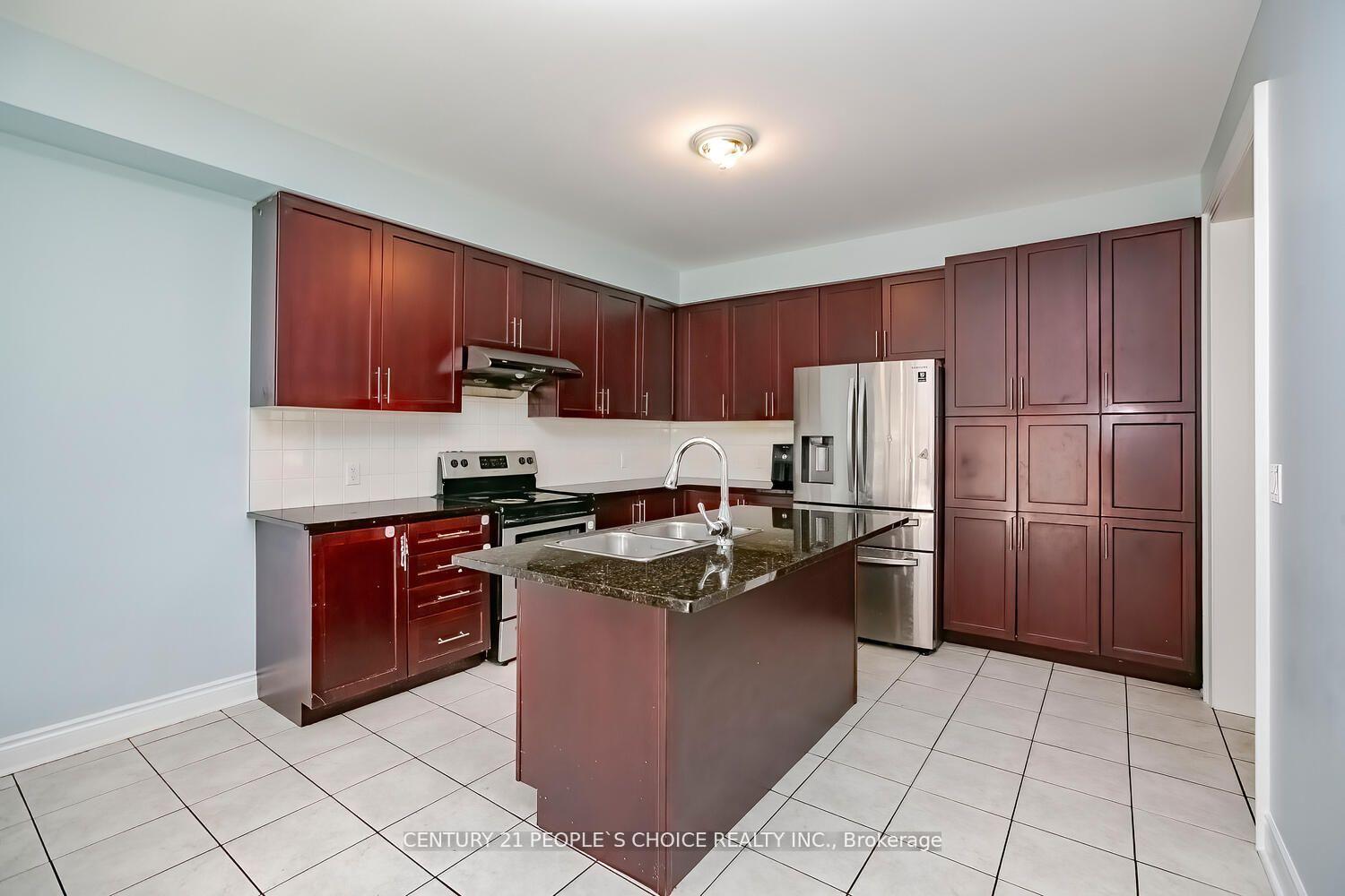 Photo 4 of 9 Dillon Drive, Brampton, Credit Valley — HOMEH