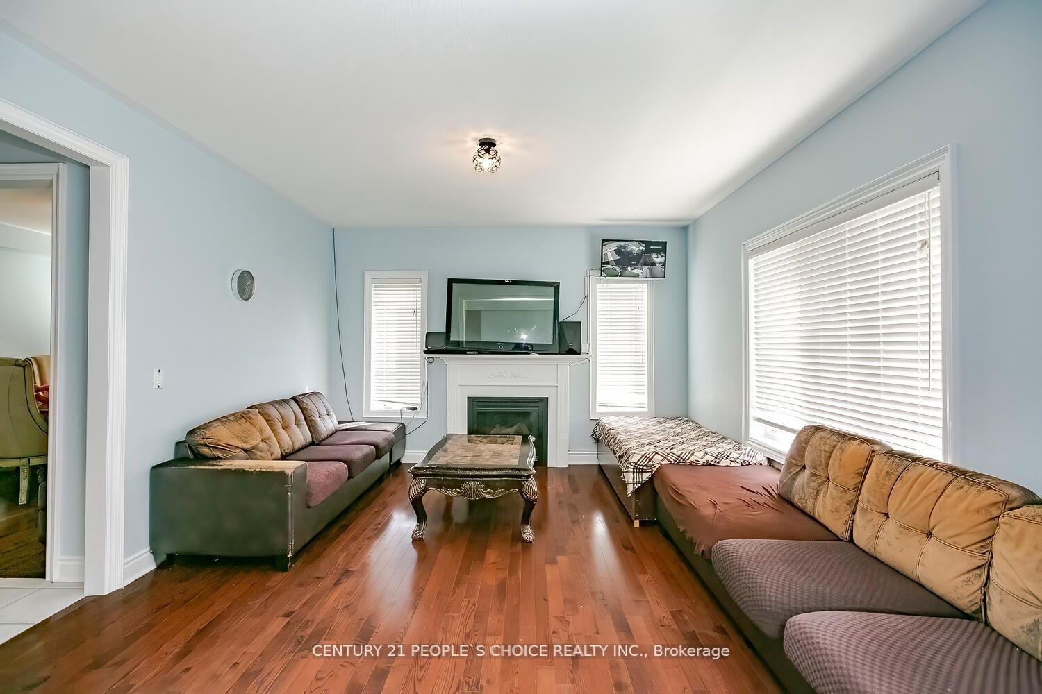 Photo 8 of 9 Dillon Drive, Brampton, Credit Valley — HOMEH