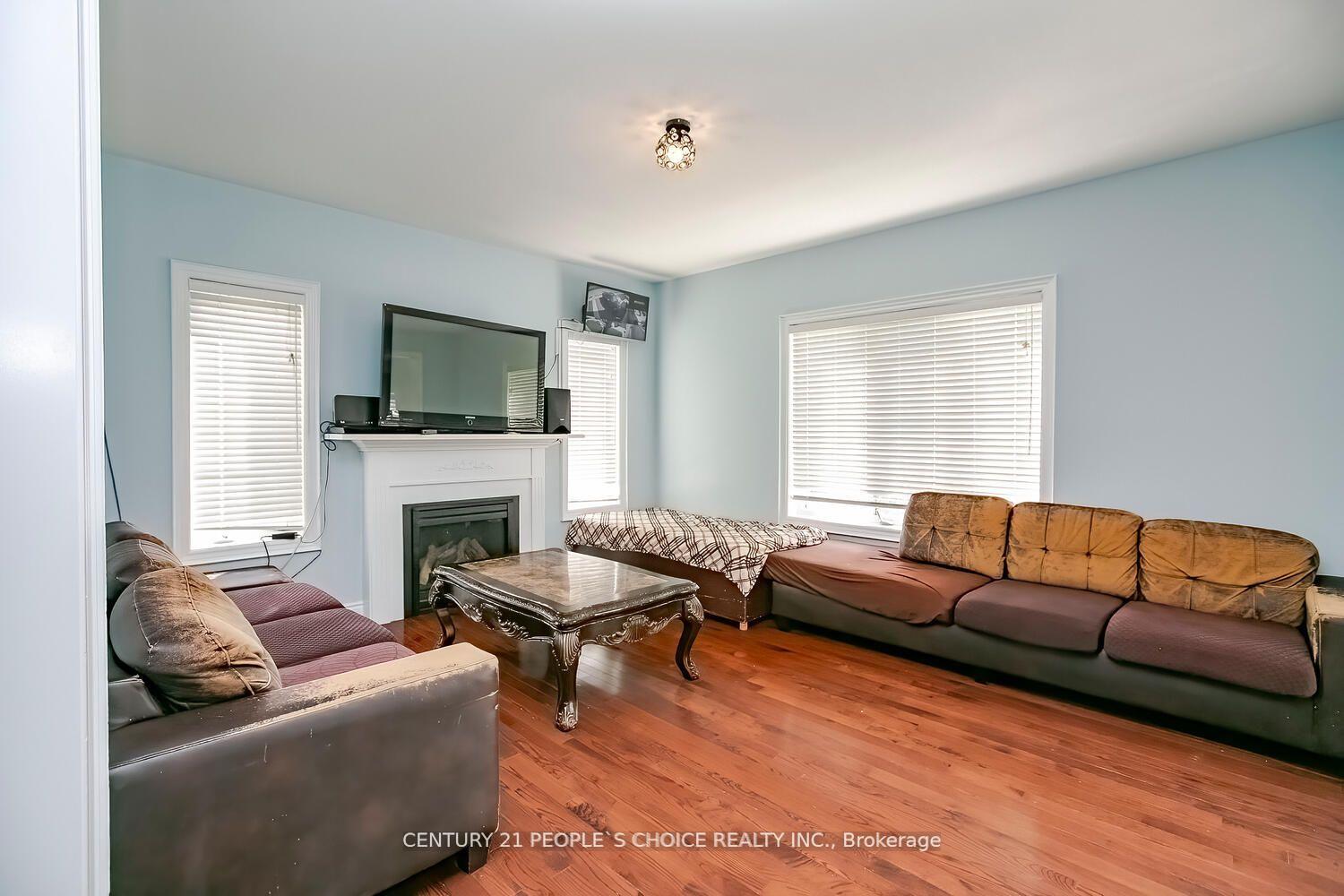 Photo 9 of 9 Dillon Drive, Brampton, Credit Valley — HOMEH