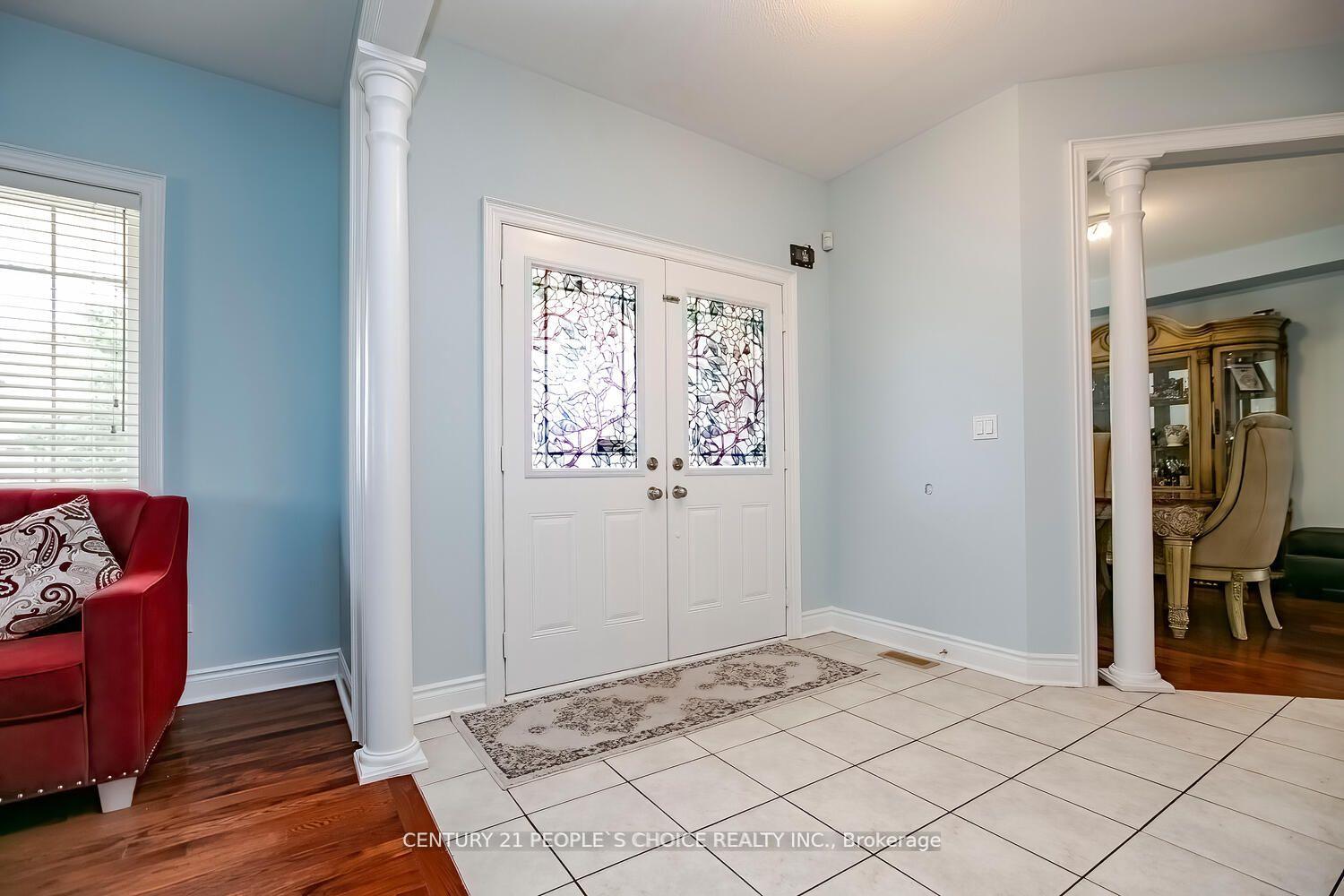 Photo 12 of 9 Dillon Drive, Brampton, Credit Valley — HOMEH
