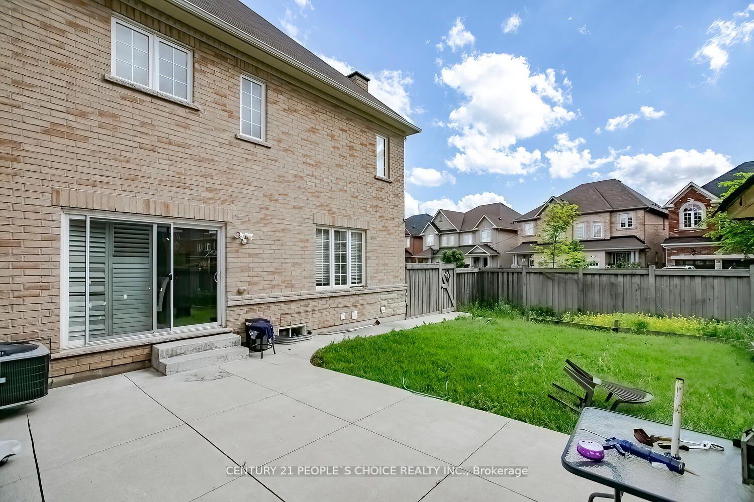 Photo 14 of 9 Dillon Drive, Brampton, Credit Valley — HOMEH