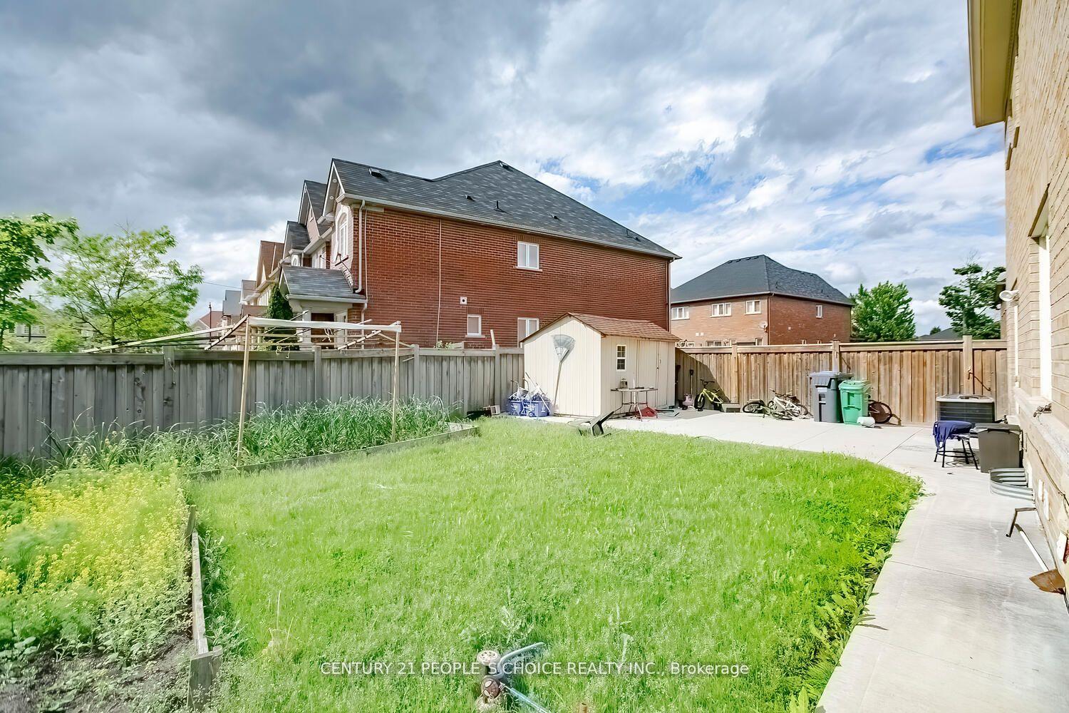 Photo 17 of 9 Dillon Drive, Brampton, Credit Valley — HOMEH