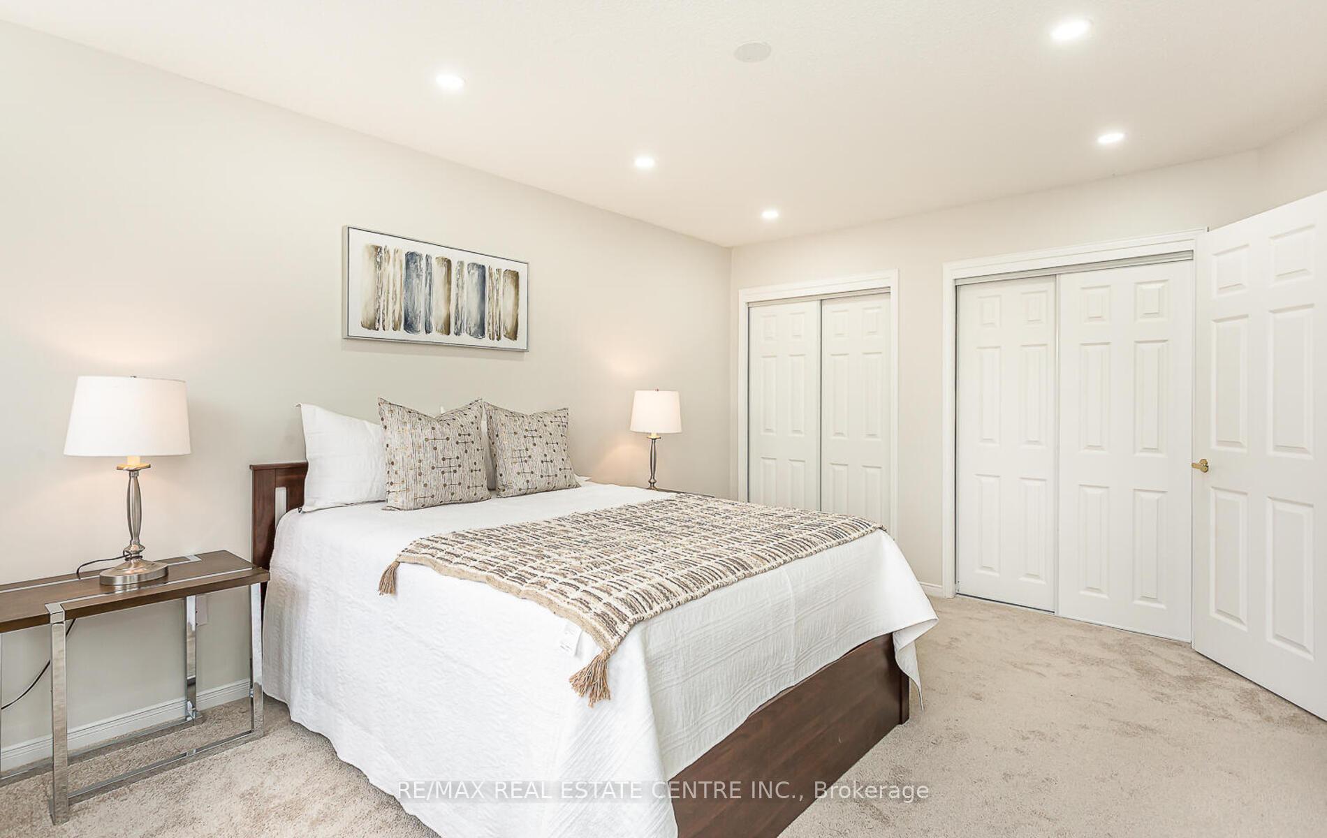 Photo 12 of 14 Brydon Crescent, Brampton, Northwood Park — HOMEH