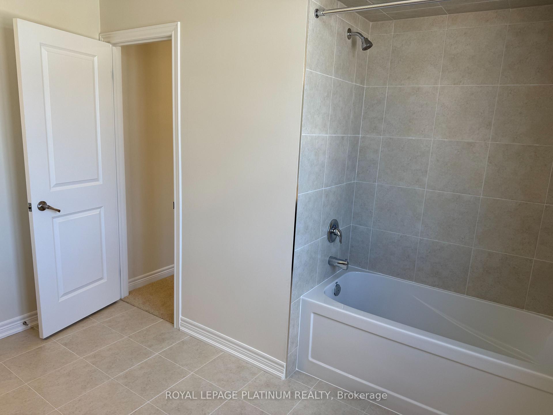 Photo 3 of 135 McEachern Lane, Gravenhurst, Muskoka (S) — HOMEH