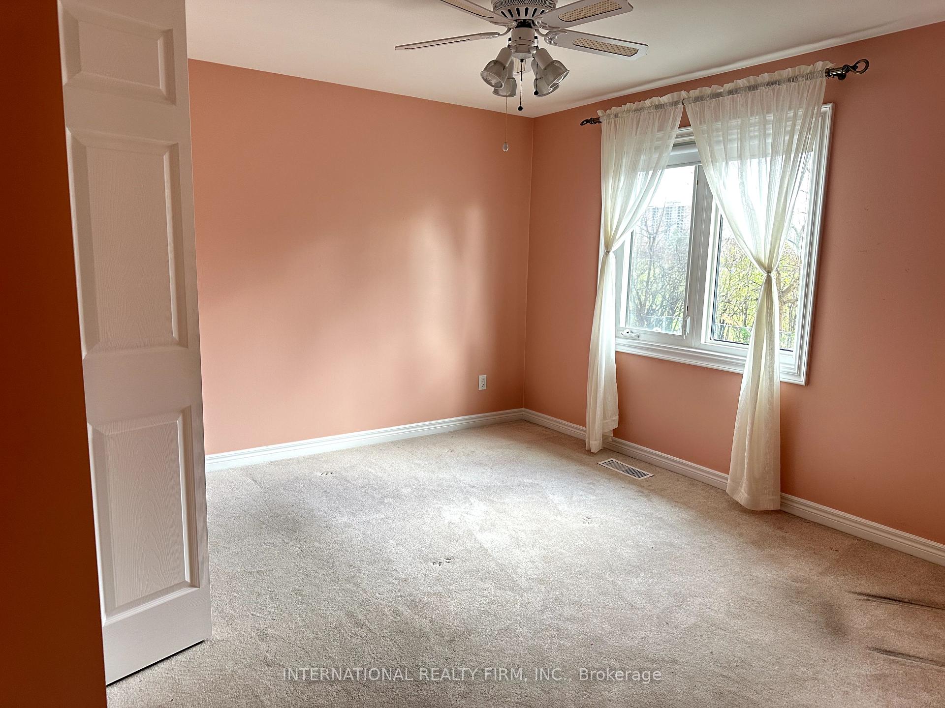 Photo 22 of 139 Elgin Drive, Brampton, Brampton South — HOMEH