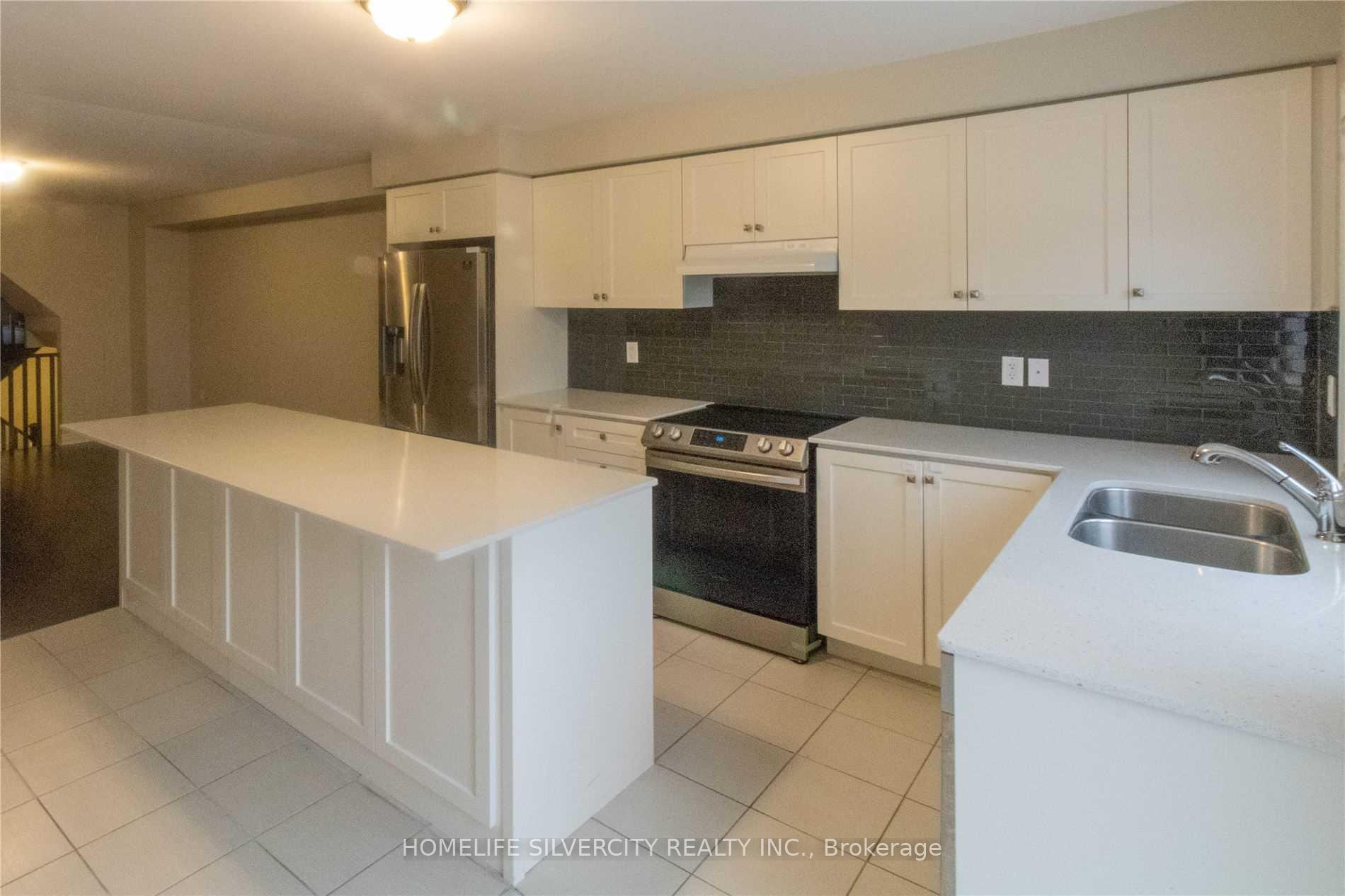 Photo 22 of 7 Finegan Circle, Brampton, Northwest Brampton — HOMEH