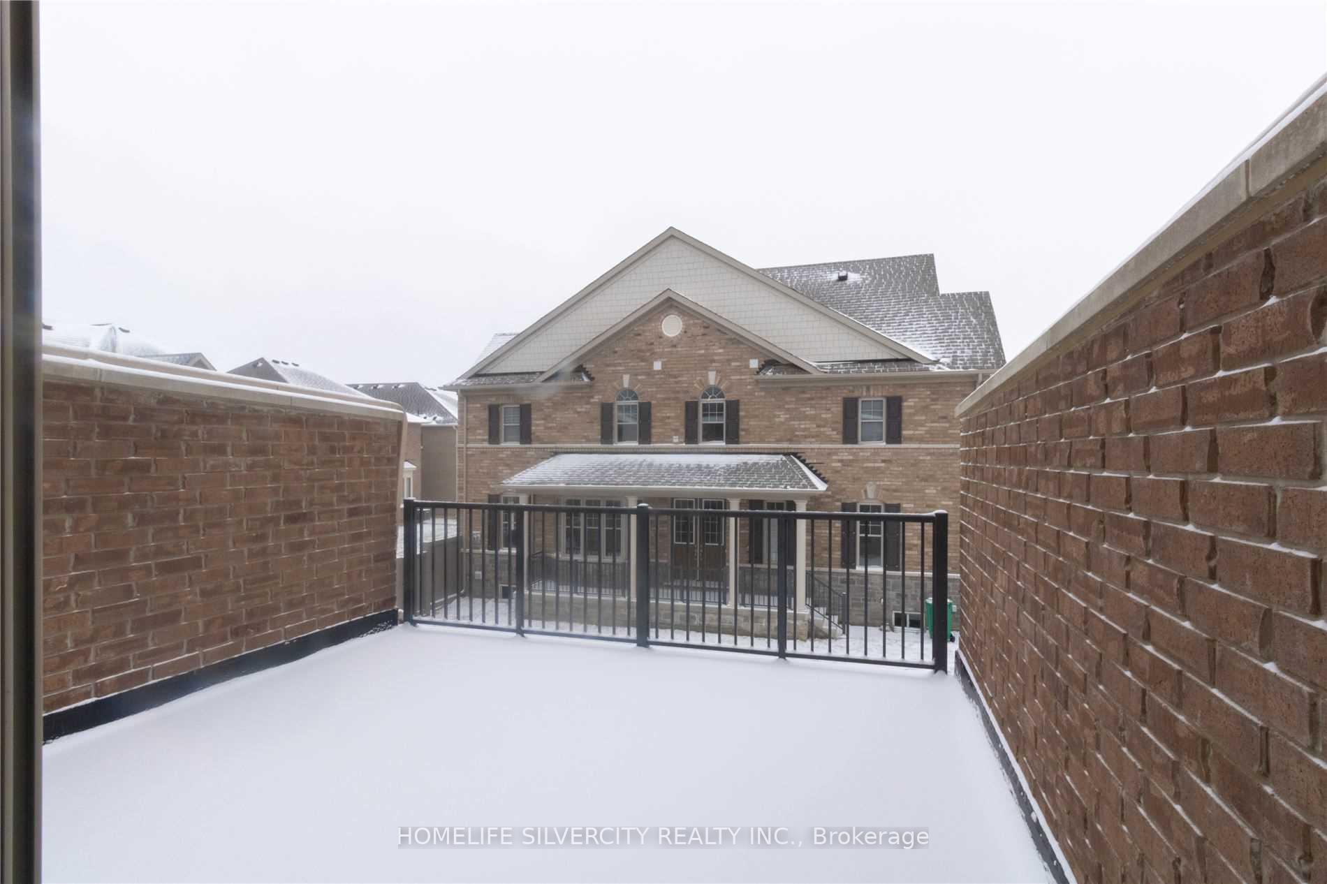 Photo 30 of 7 Finegan Circle, Brampton, Northwest Brampton — HOMEH