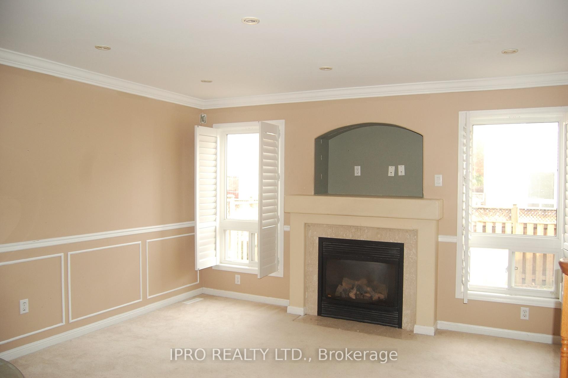 Photo 4 of 21 Rowland Street, Brampton, Fletcher's Meadow — HOMEH