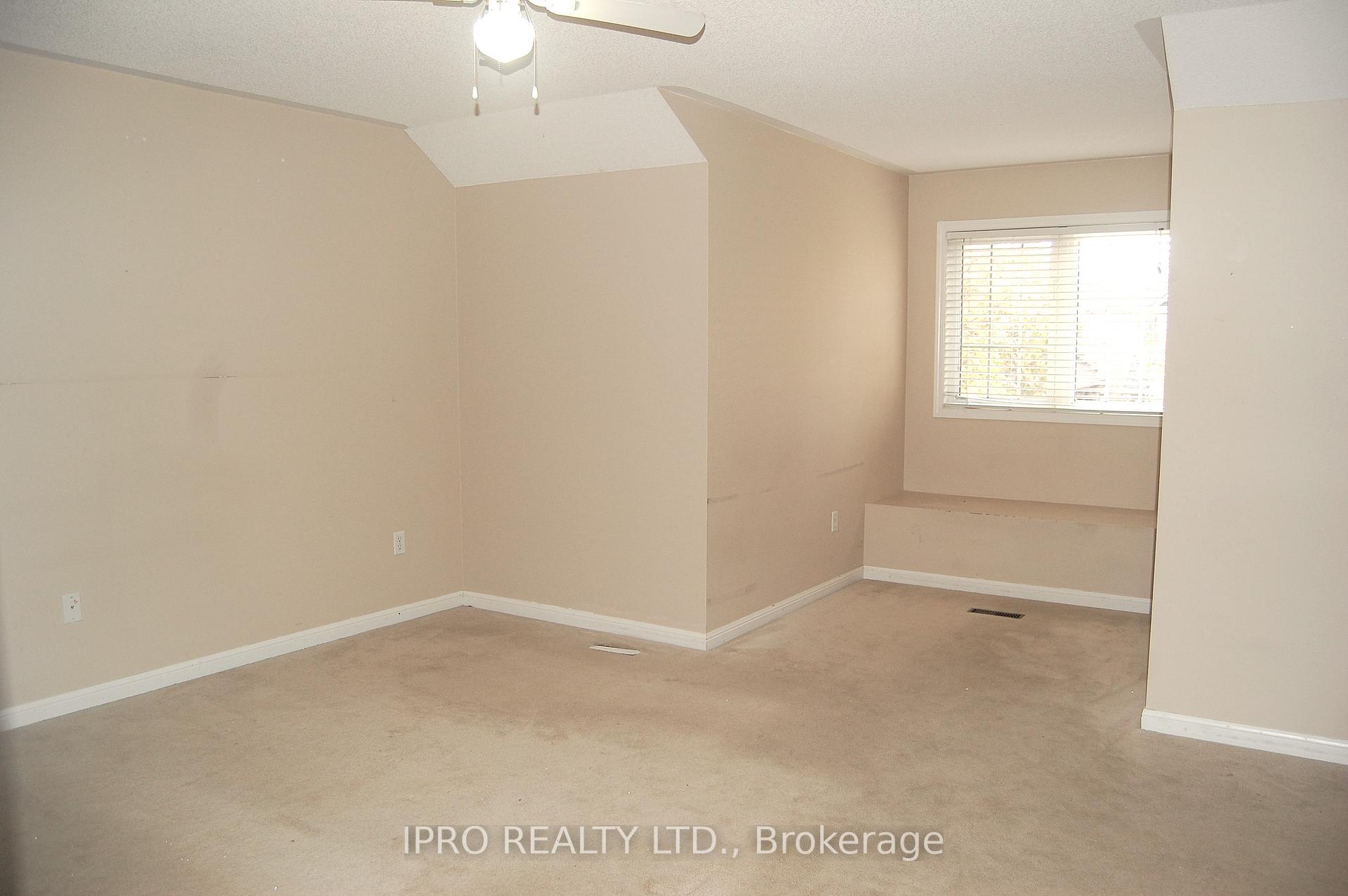 Photo 9 of 21 Rowland Street, Brampton, Fletcher's Meadow — HOMEH