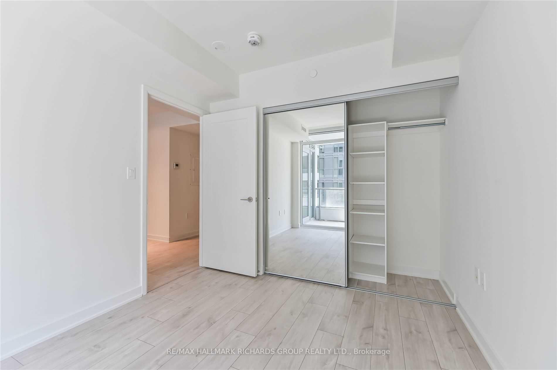 Photo 4 of Unit 727, 576 Front Street W, Toronto, Waterfront Communities — HOMEH