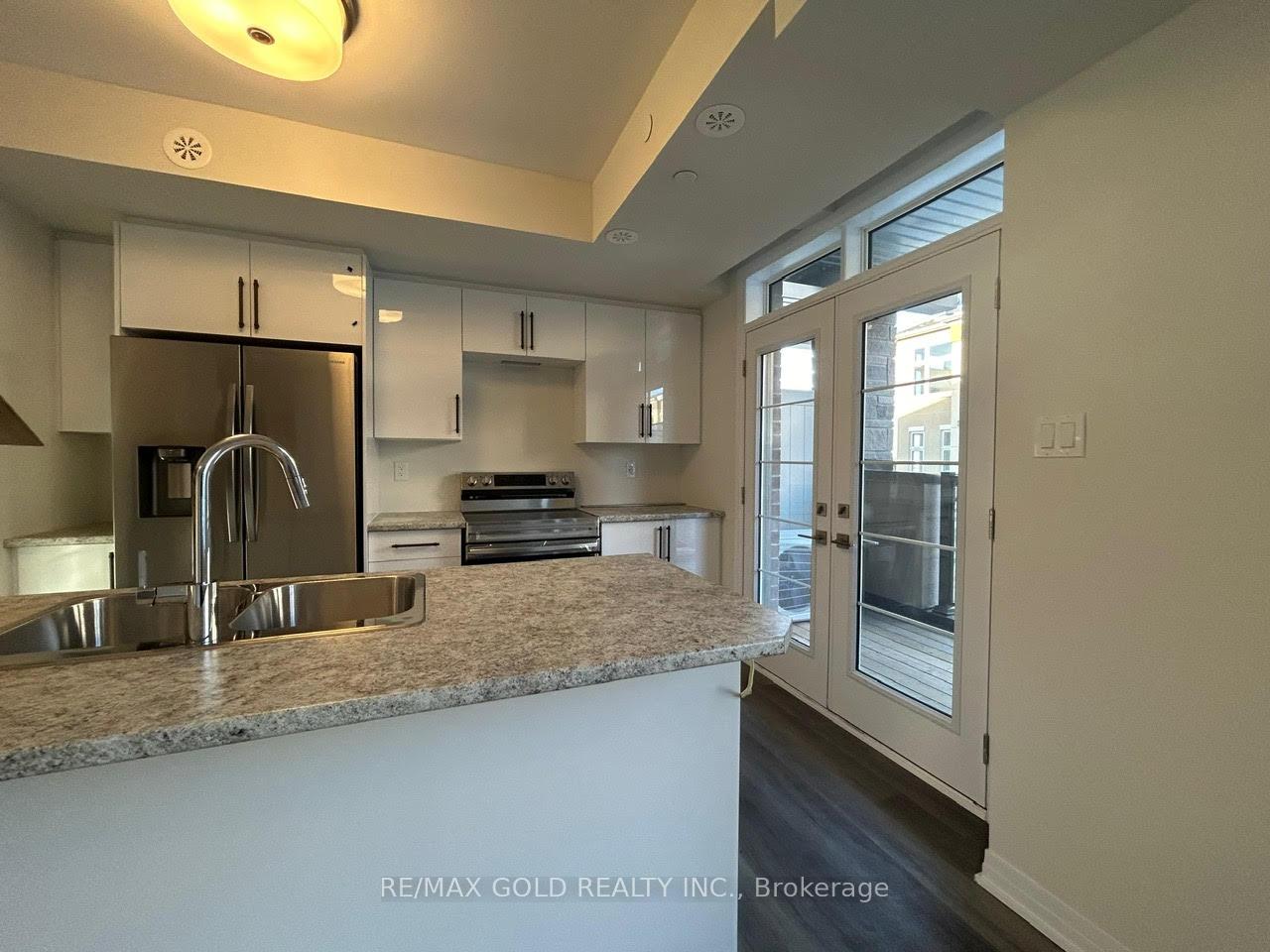 Photo 3 of Unit 48, 25 Fieldridge Crescent, Brampton, Sandringham-Wellington North — HOMEH