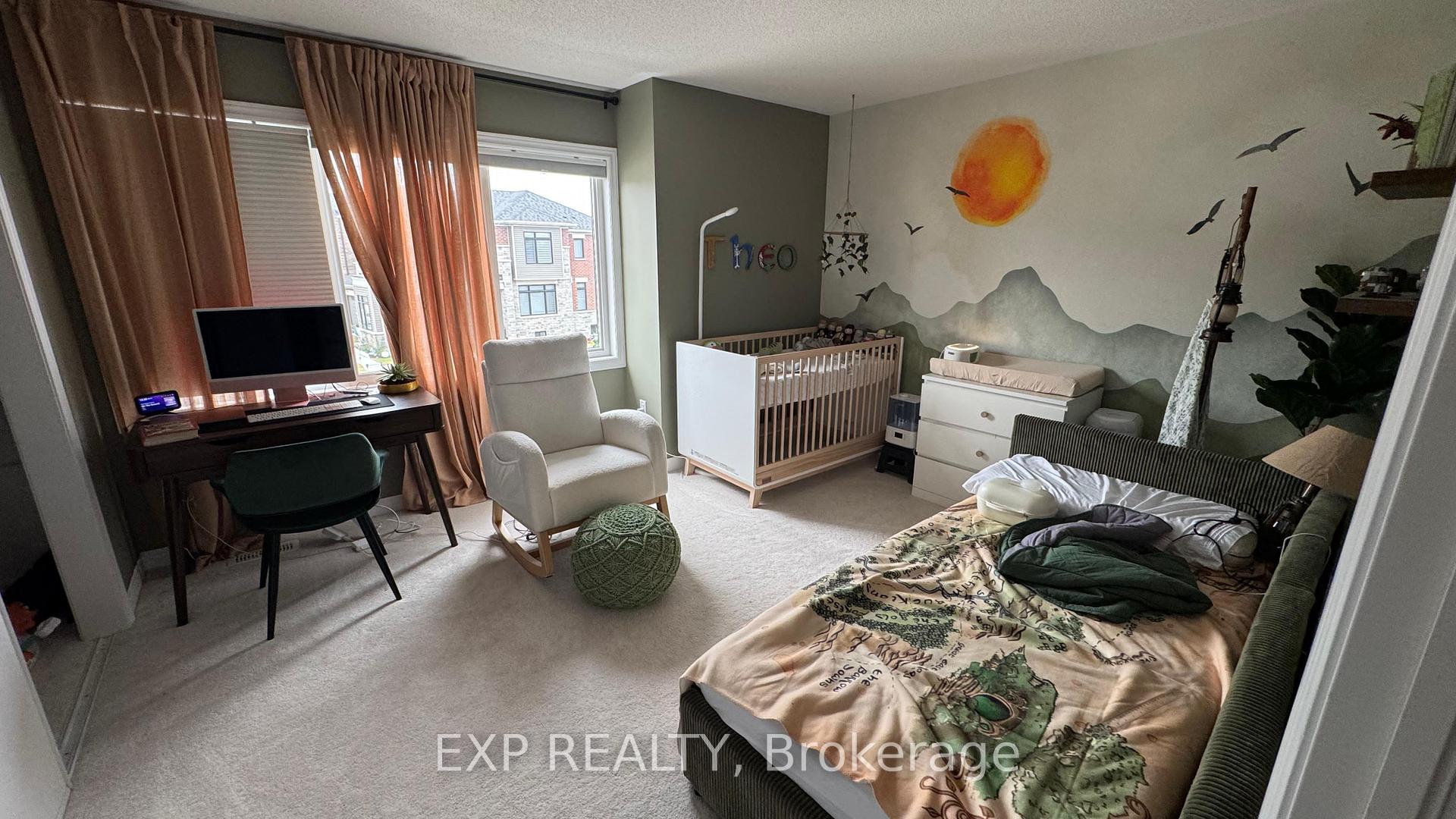 Photo 5 of 17 Abbey Crescent, Barrie, Rural Barrie Southeast — HOMEH