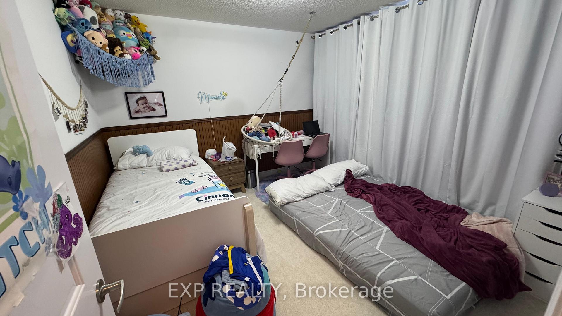 Photo 4 of 17 Abbey Crescent, Barrie, Rural Barrie Southeast — HOMEH