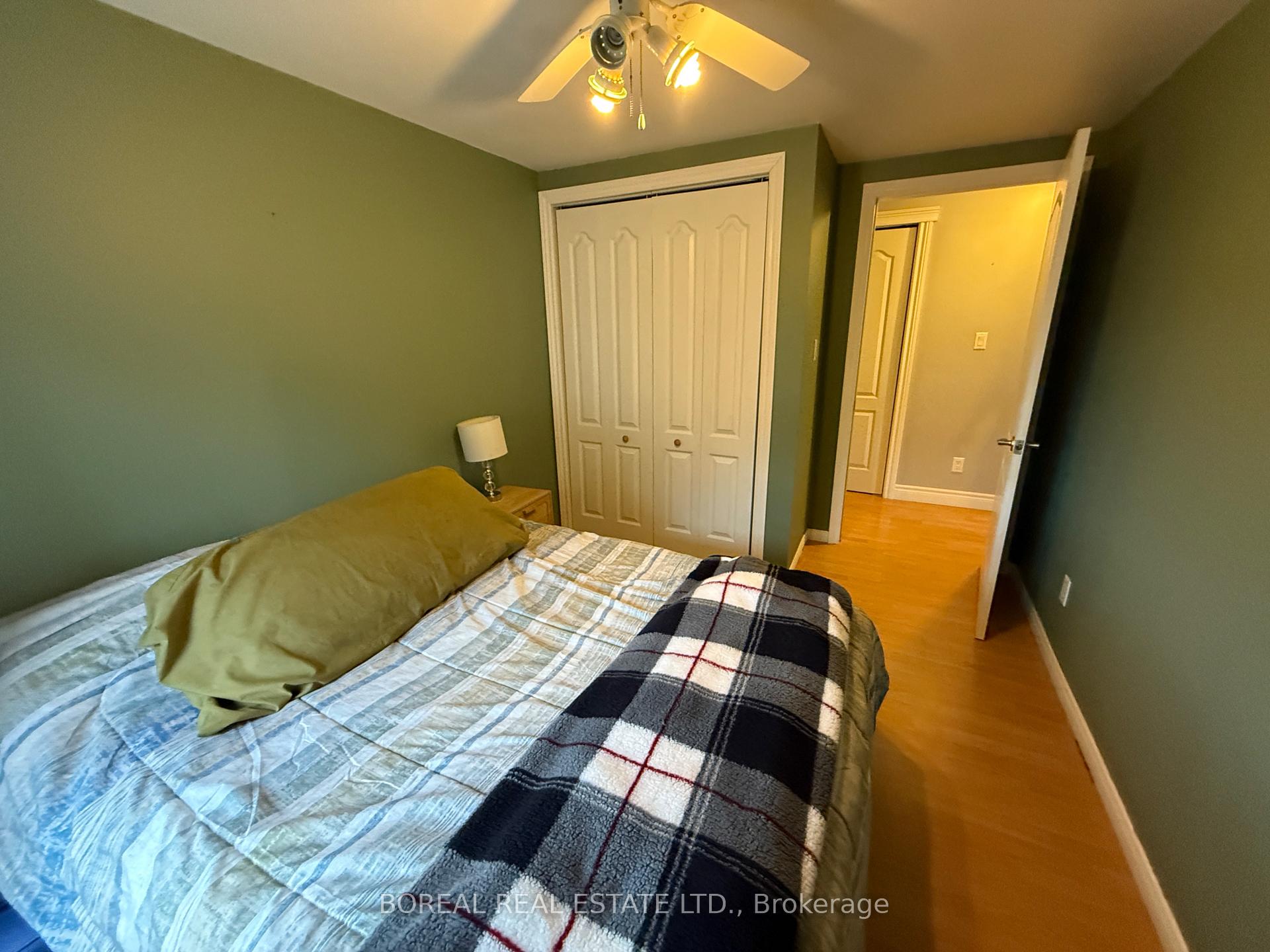 Photo 29 of 211 Second Avenue, Cochrane — HOMEH