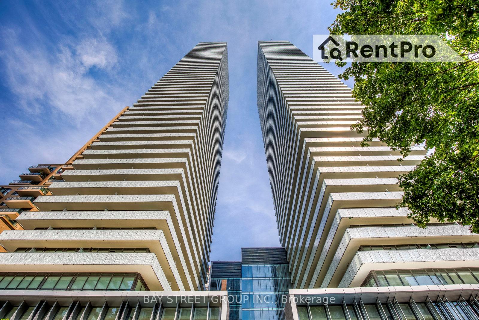 Front of Unit 1608, 50 Charles Street E