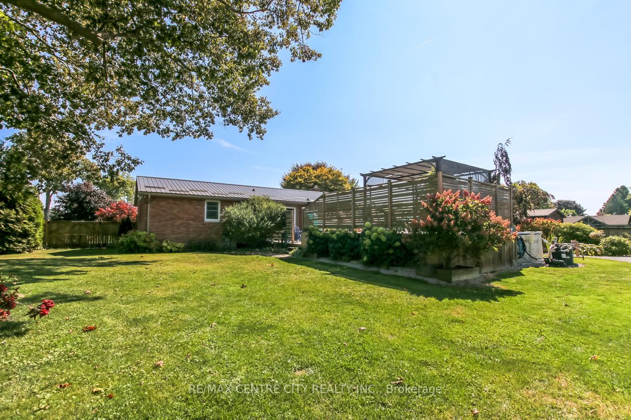 Photo 33 of 388 Larry Street, Central Elgin, Port Stanley — HOMEH