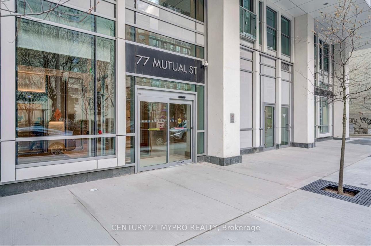Front of Unit 2901, 77 Mutual Street
